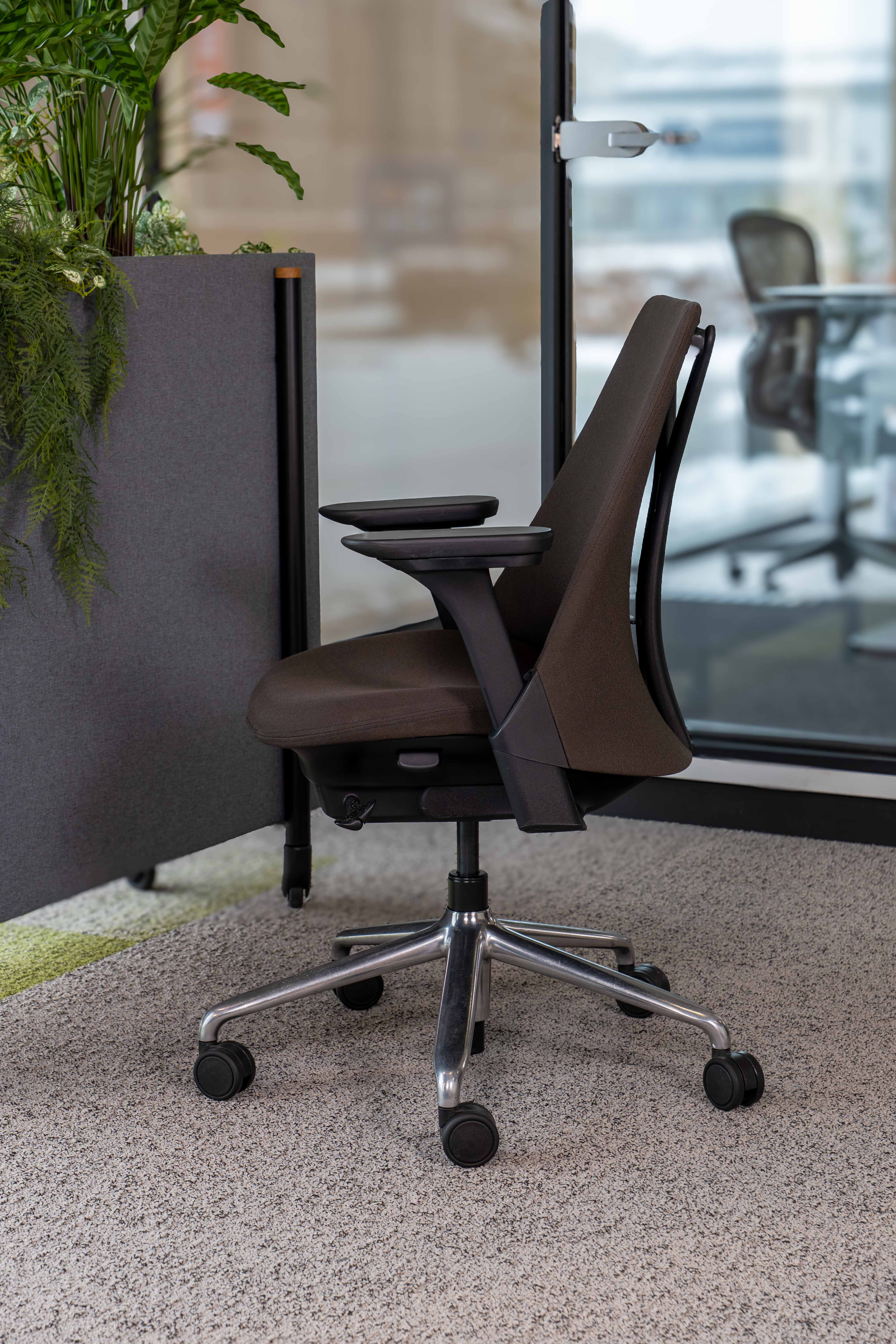 Refurbished Herman Miller Sayl